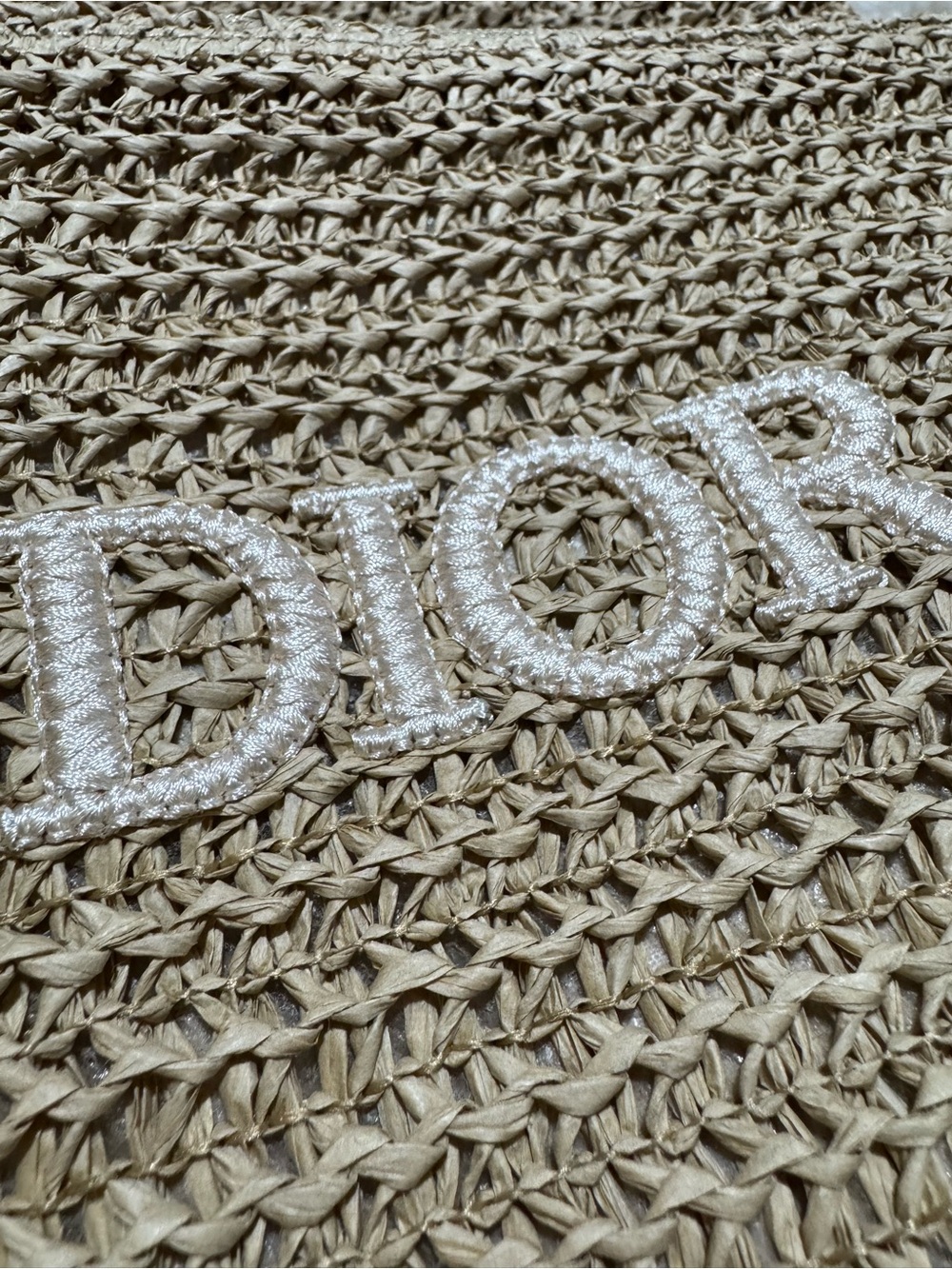 Dior Beute Natural Raffia Tote with Matching Pouch - Picture 3 of 10